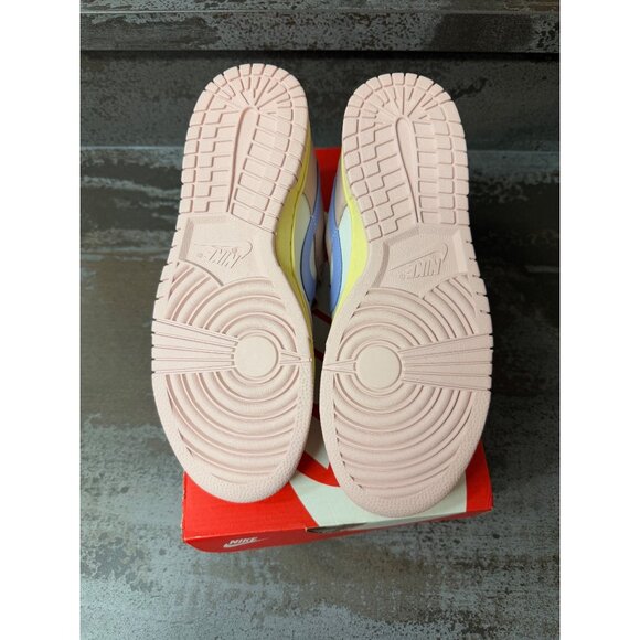 Women's Nike Dunk Low Pink Oxford Size 9.5- DD1503-601 - Picture 9 of 9